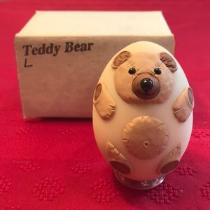 Eggcentrics Teddy Bear Sculpture (light brown)
